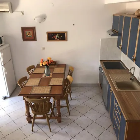 Pupa Apartment Milna (Brac)