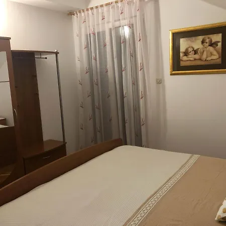 Apartment Pupa *