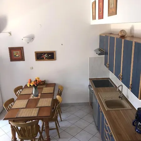 Apartment Pupa *