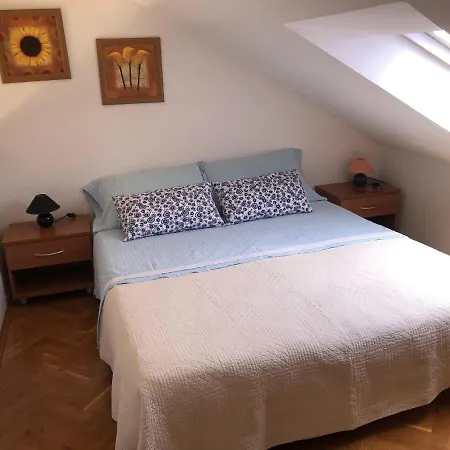 Apartment Pupa *
