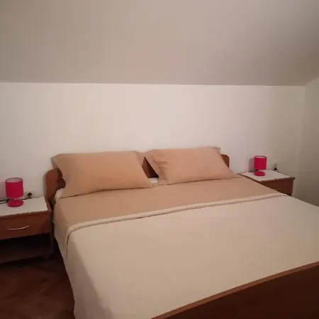 Pupa Apartament *